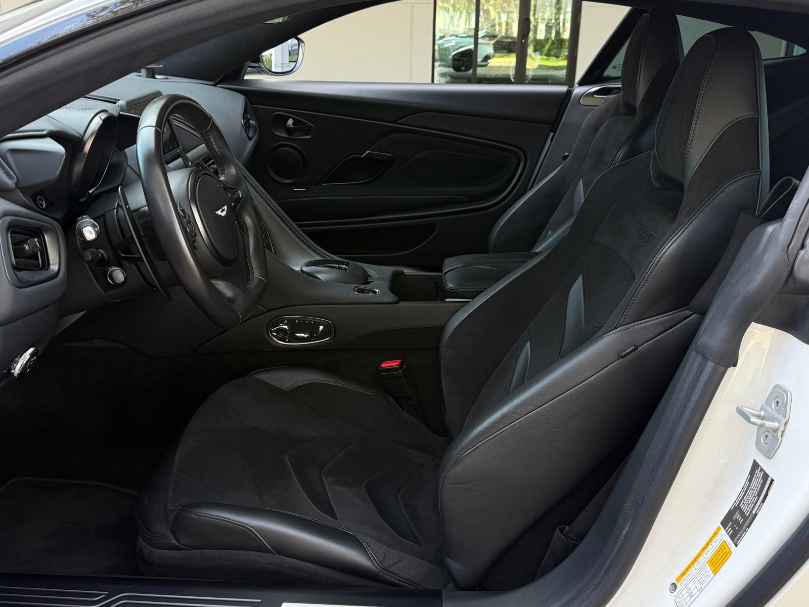 Used 2019 Aston Martin DBS Superleggera image 41