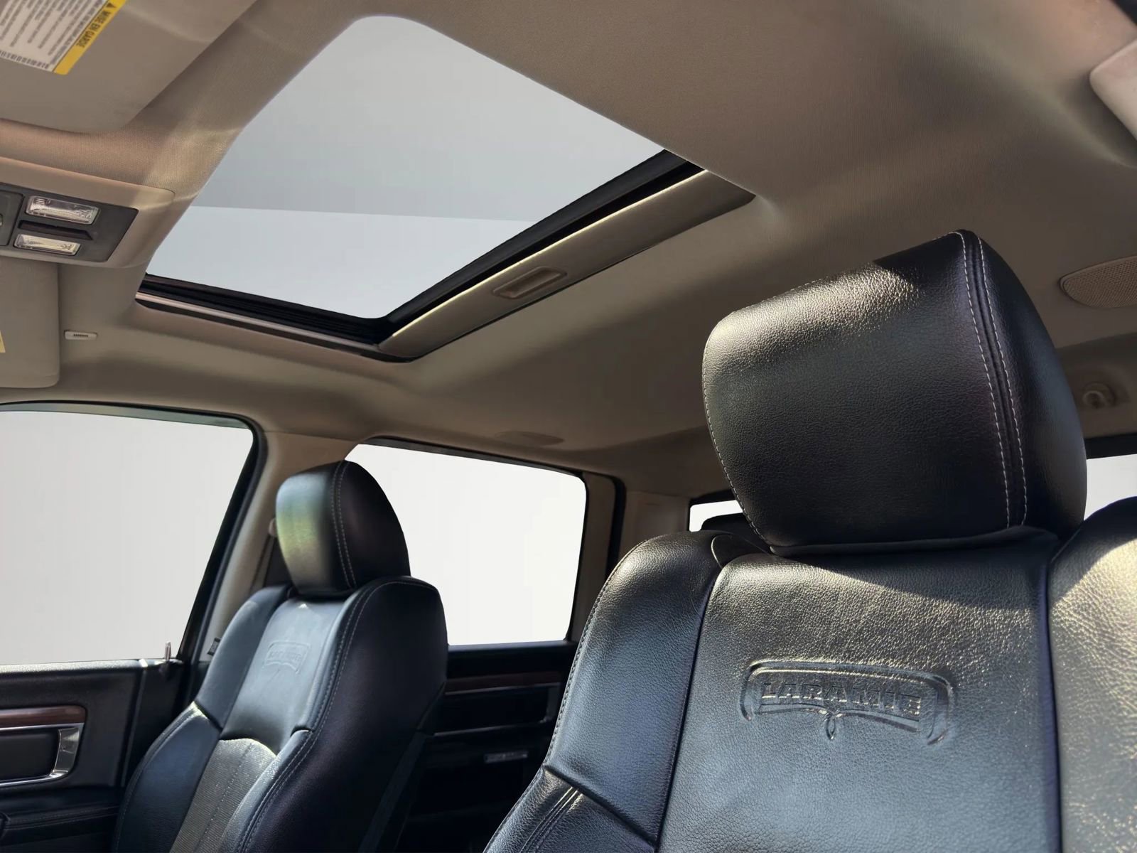 Used 2018 RAM 1500 Laramie w/ Convenience Group image 13