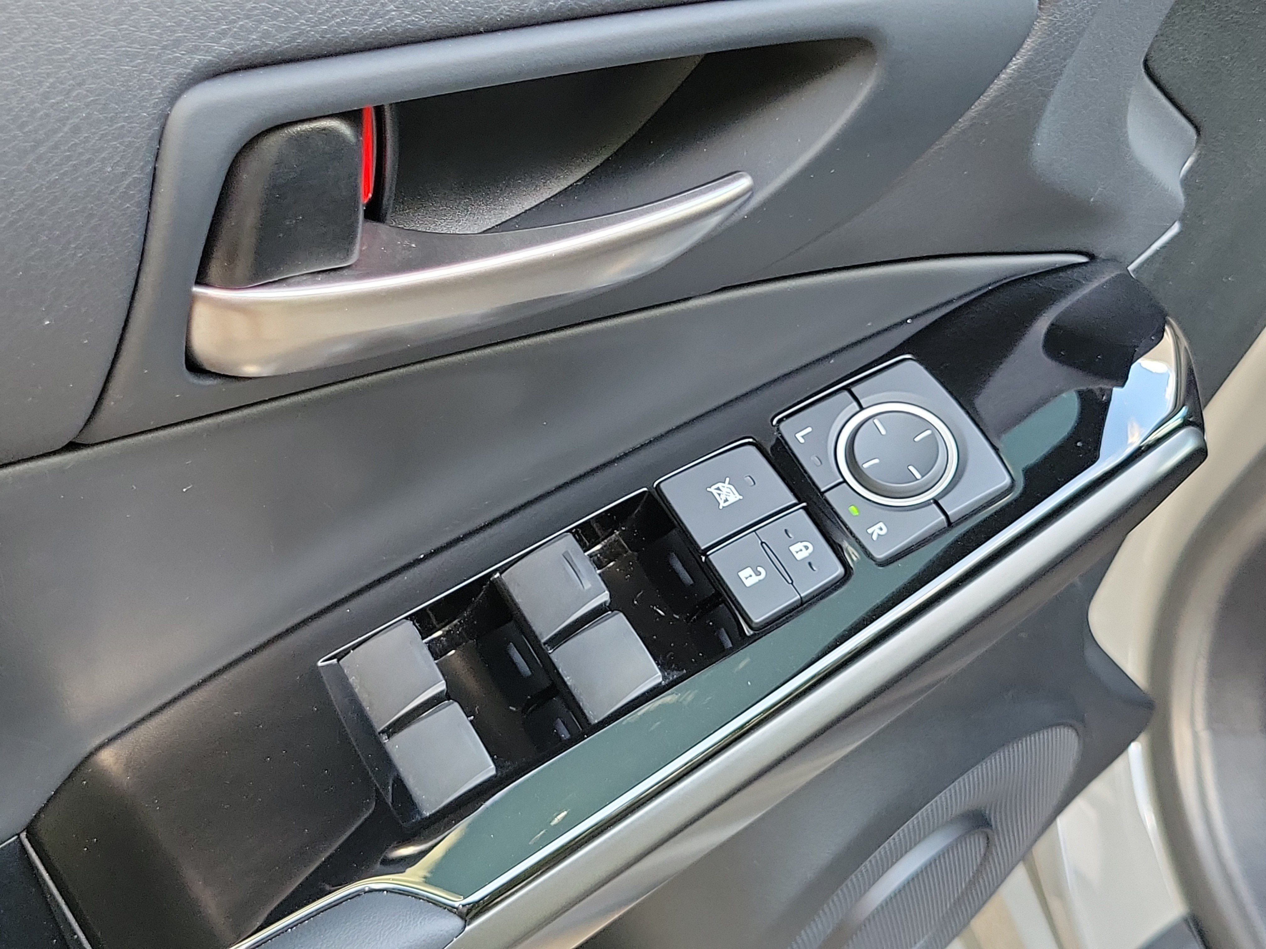 Used 2024 Lexus IS 350 F Sport w/ Accessory Package 2 RWD image 18