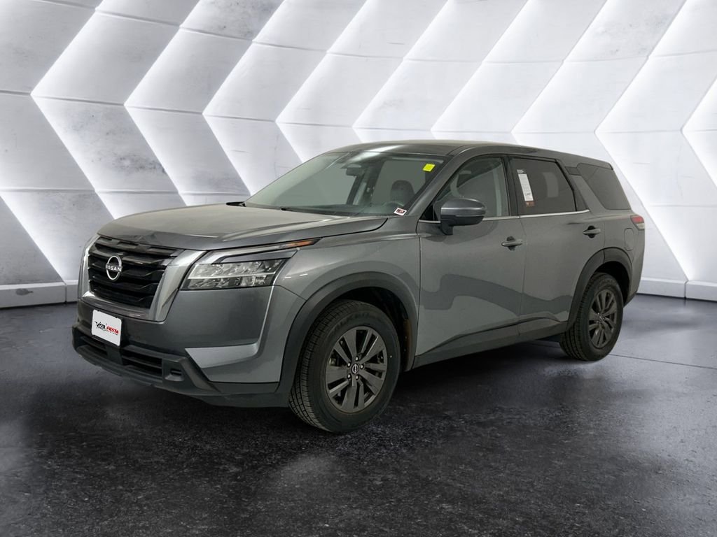 Used 2022 Nissan Pathfinder S AWD/4WD image 3