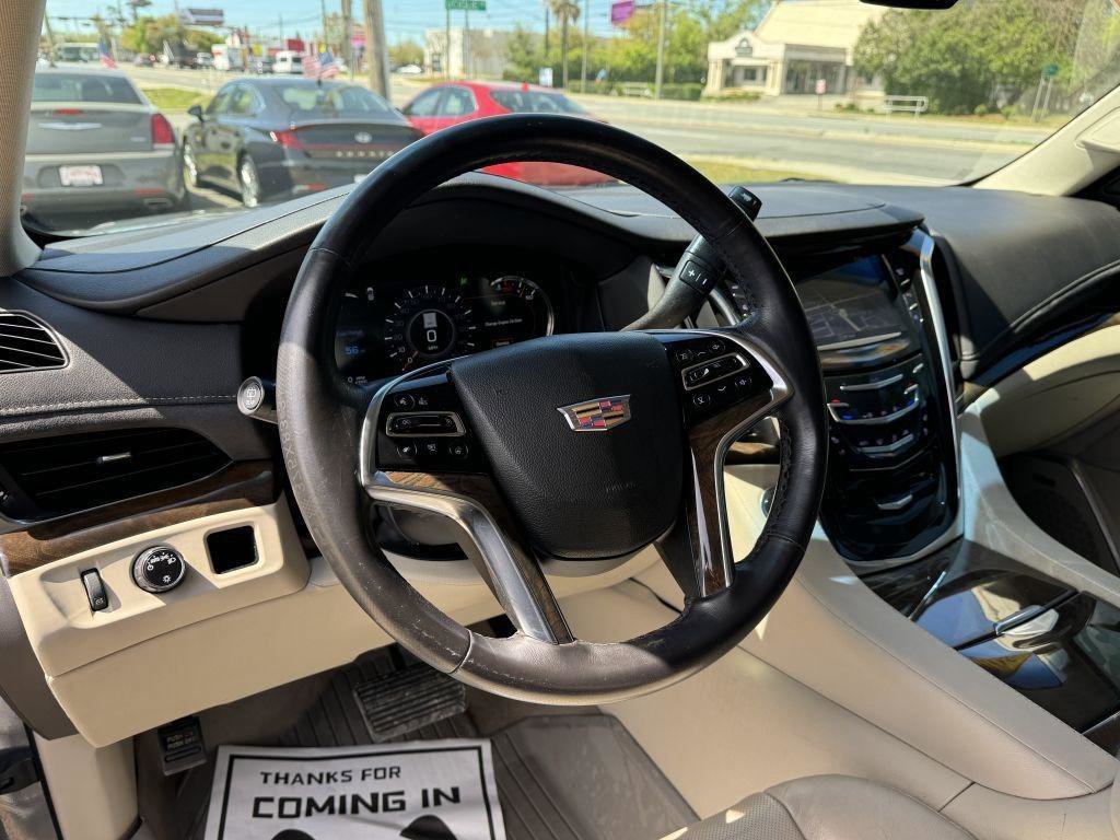 Used 2019 Cadillac Escalade RWD image 17
