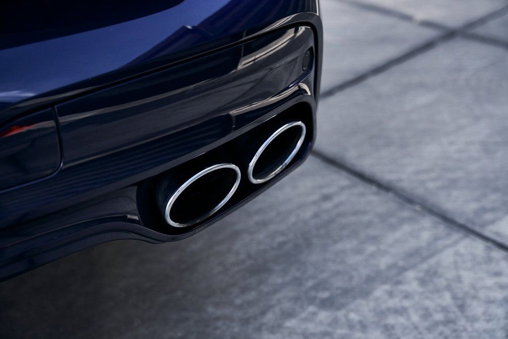 Used 2024 BMW ALPINA XB7 image 9