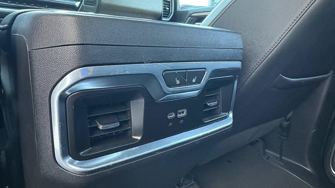 Used 2024 Chevrolet Silverado 2500 High Country w/ LPO, Dark Essentials Package AWD/4WD image 27