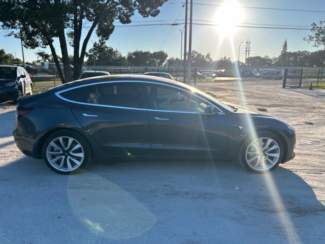 Used 2018 Tesla Model 3 Mid Range RWD image 18