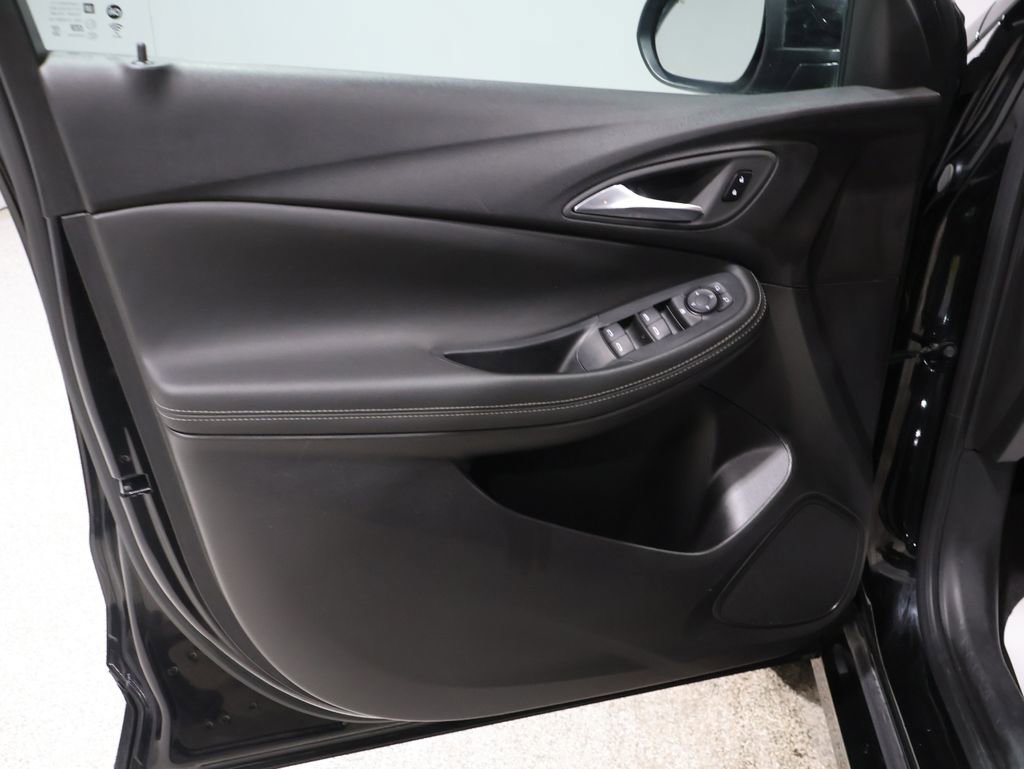 Used 2024 Buick Encore GX Sport Touring image 13