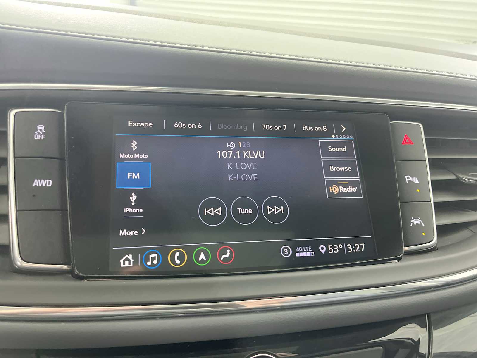 Used 2020 Buick Enclave Premium w/ Sun and Sites Package image 18