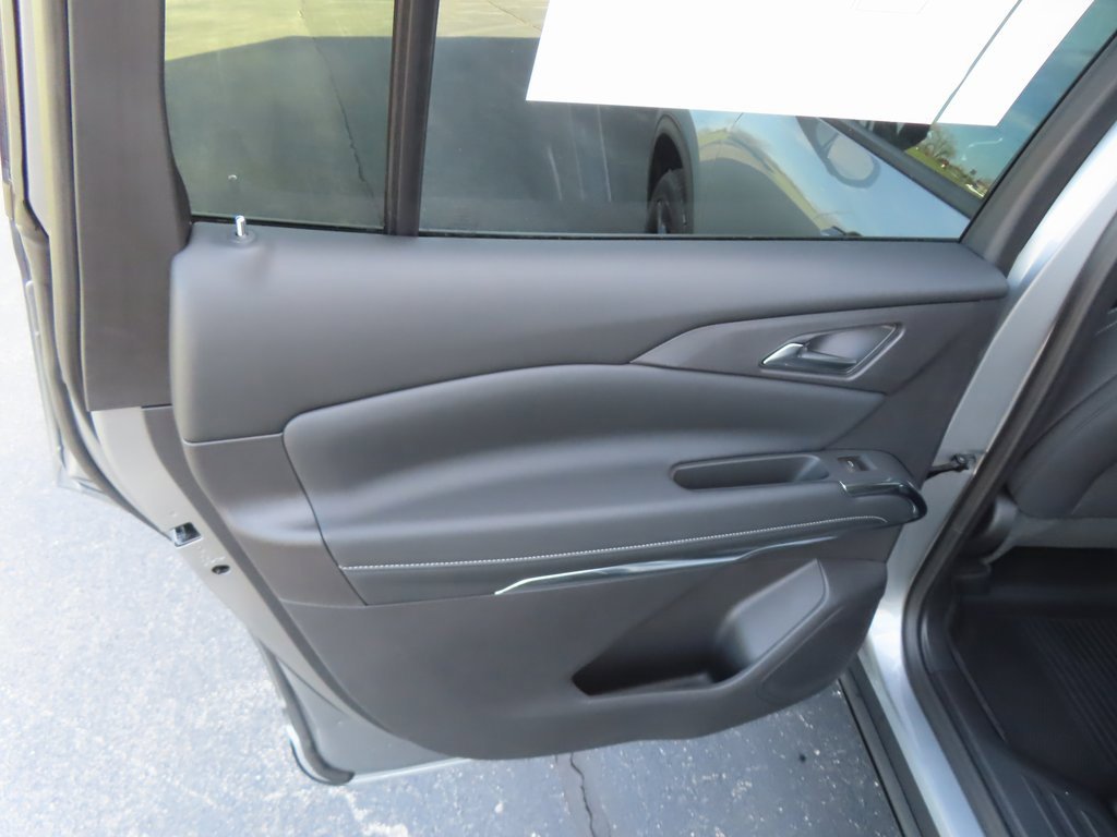 New 2026 Chevrolet Traverse LT w/ Driver Confidence Package image 24