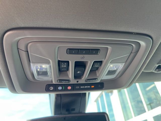 Used 2022 GMC Sierra 3500 Denali image 13