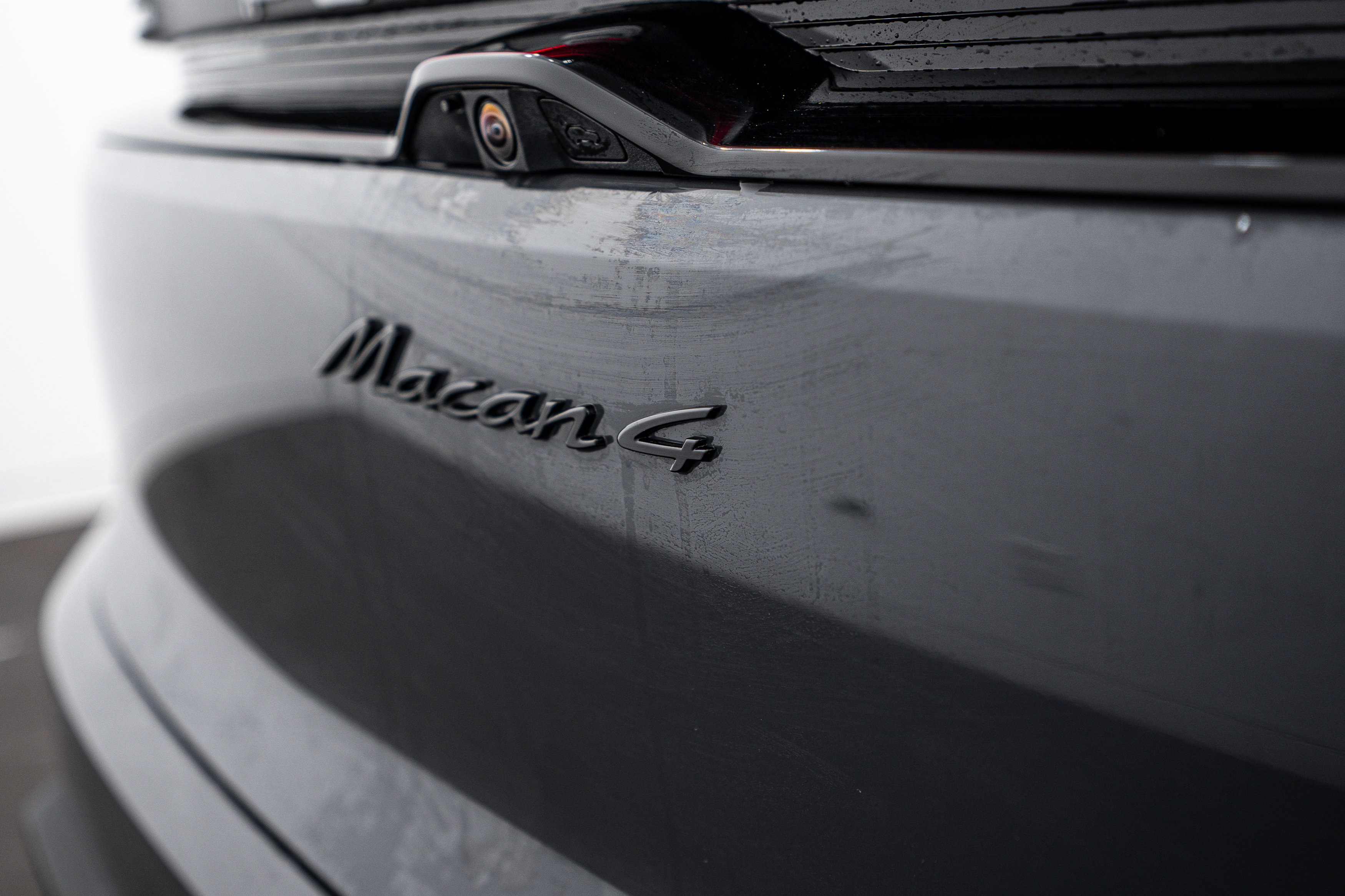 New 2026 Porsche Macan 4 Electric AWD/4WD image 14