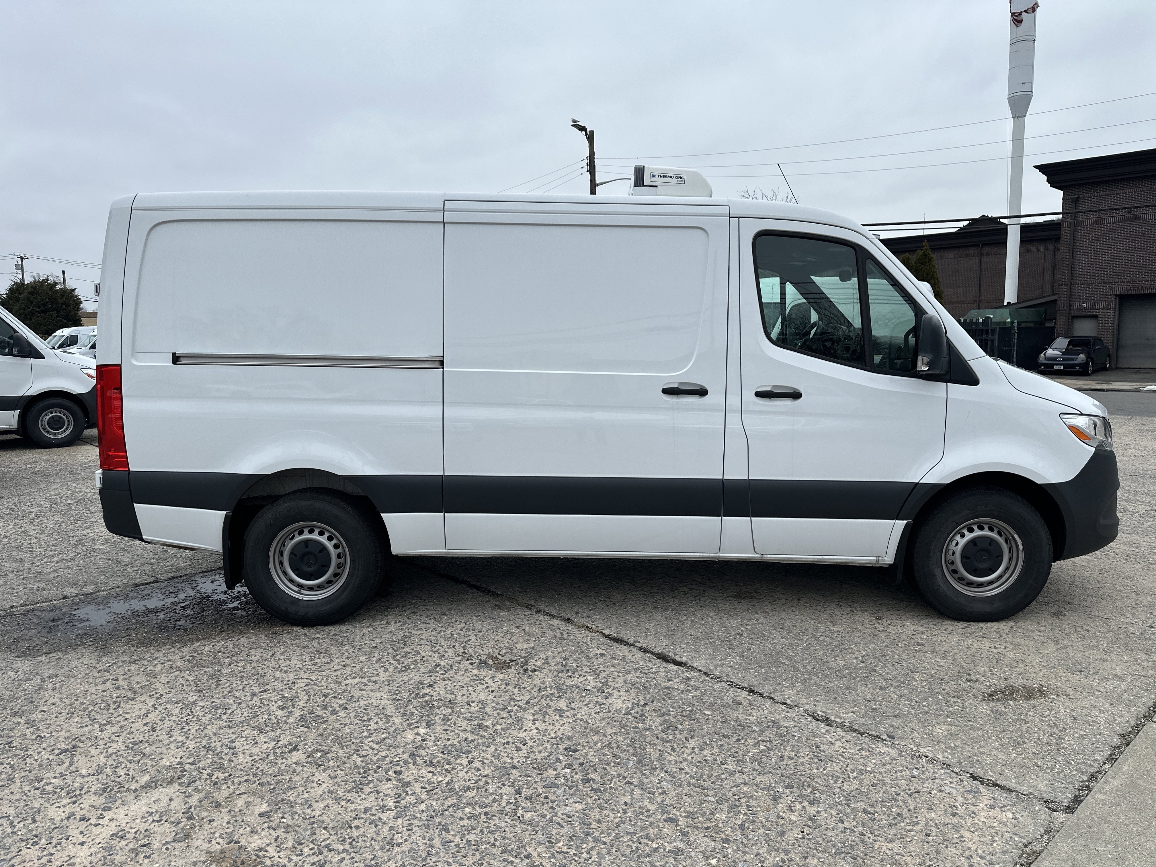 Used 2025 Mercedes-Benz Sprinter 2500 image 6