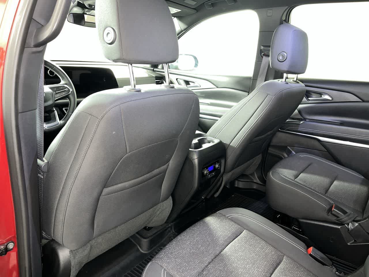 Used 2025 Chevrolet Traverse LT w/ Midnight/Sport Edition FWD image 25