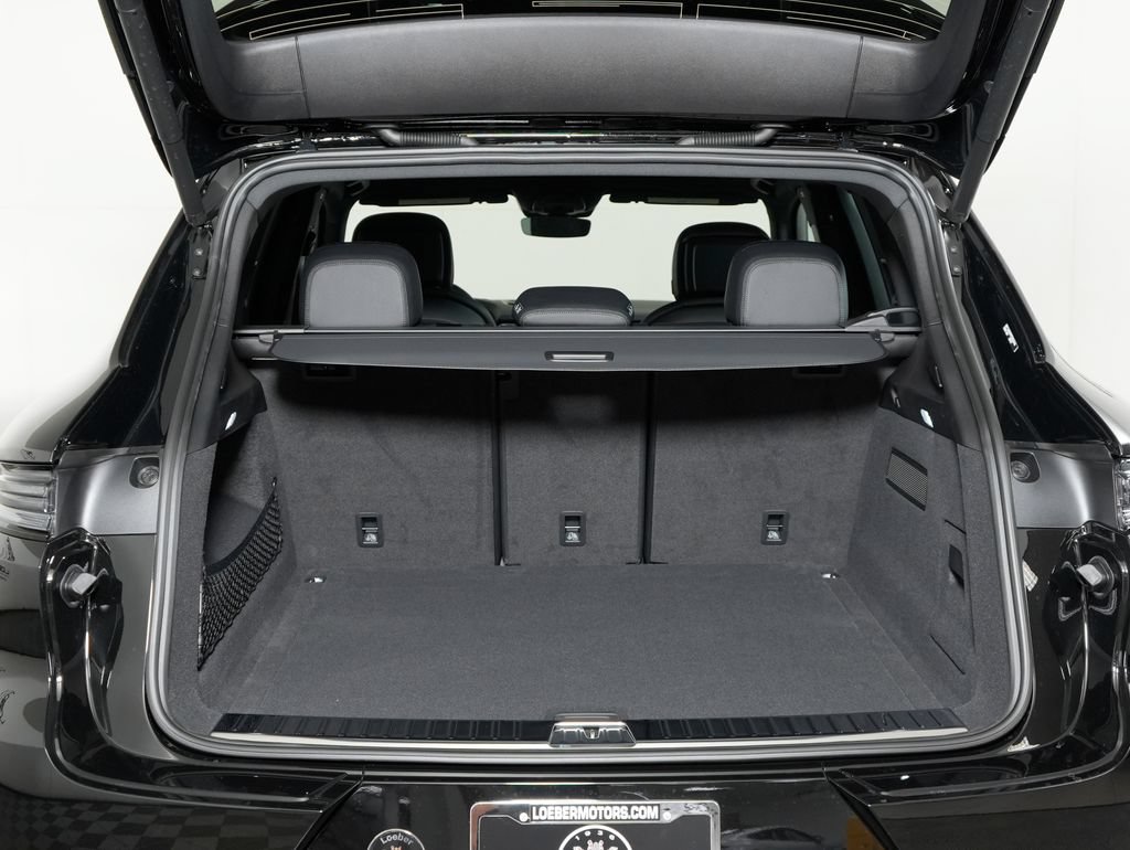 New 2026 Porsche Cayenne AWD/4WD image 39