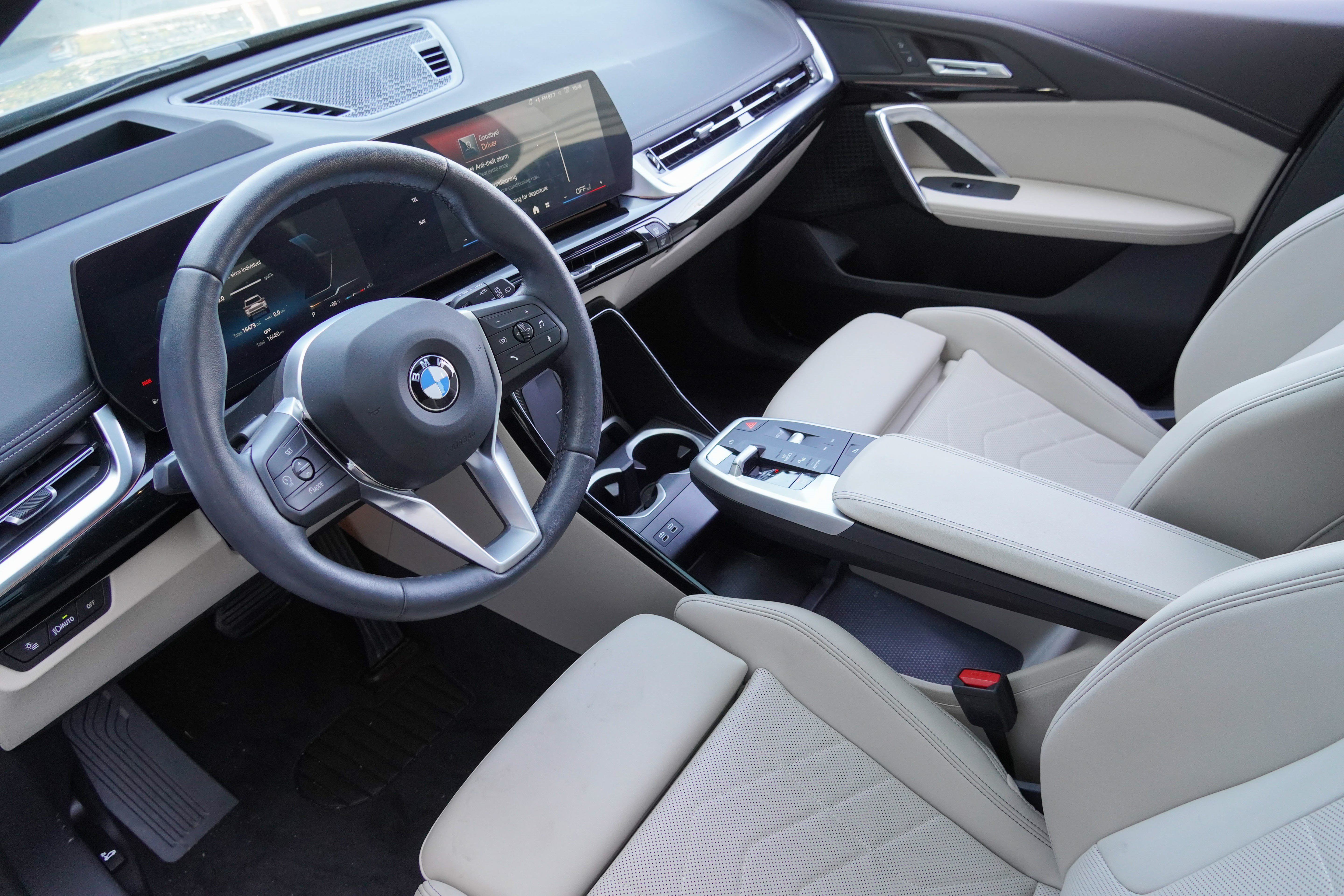 Certified 2025 BMW X1 xDrive28i AWD/4WD image 6