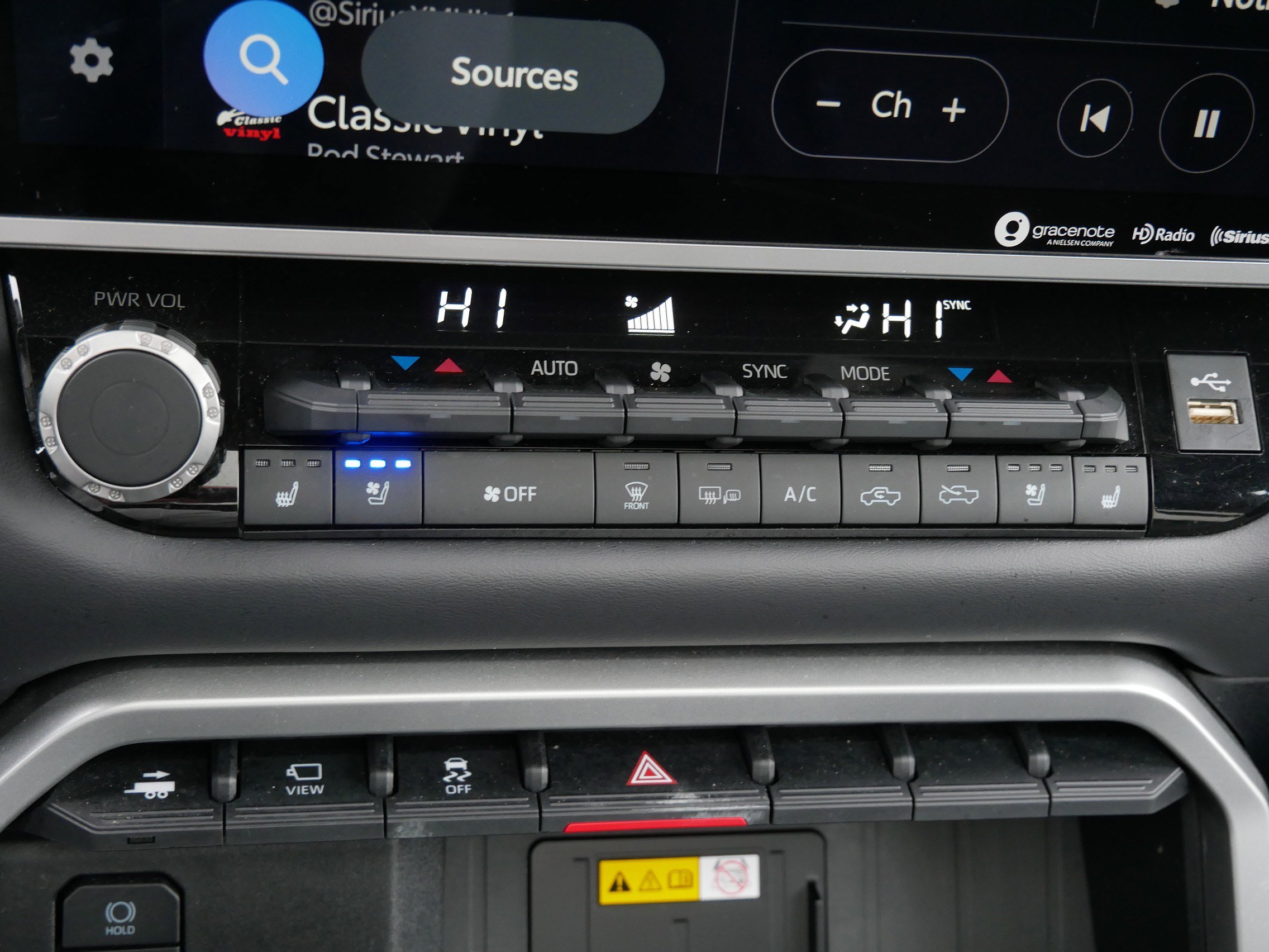 Used 2024 Toyota Tundra Platinum image 23