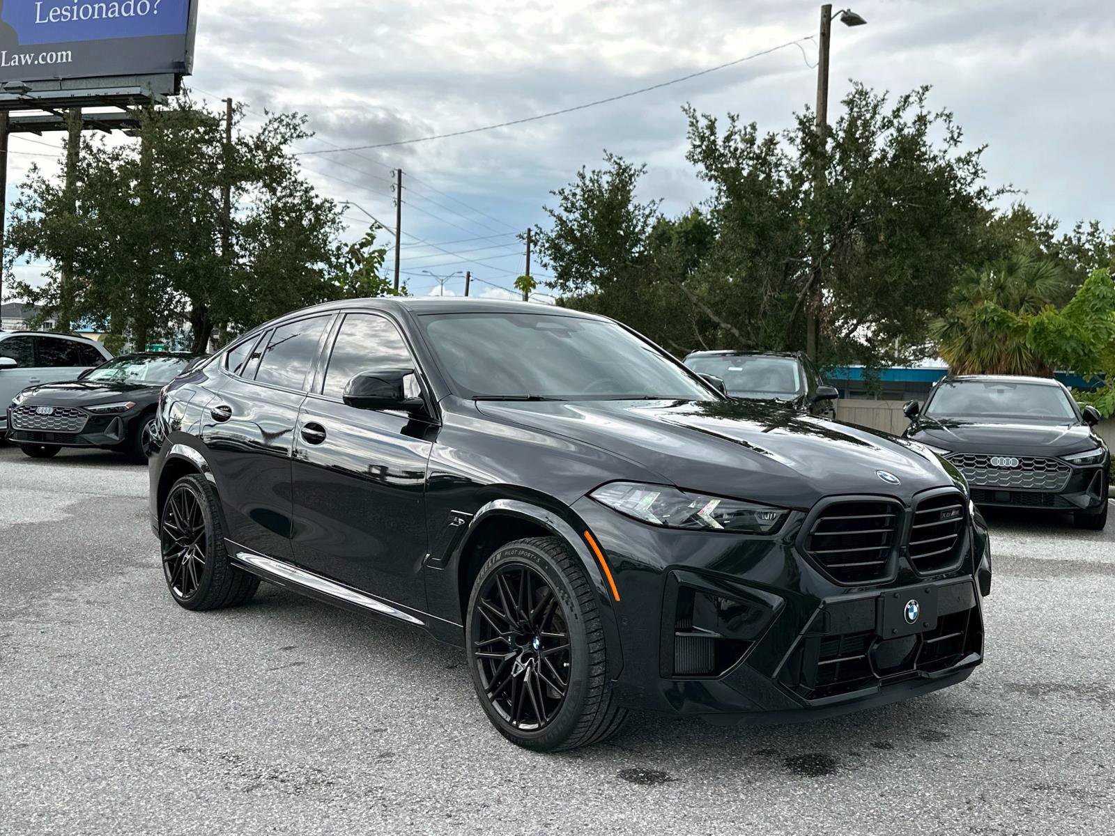 Used 2024 BMW X6 M Competition w/ Executive Package image 2