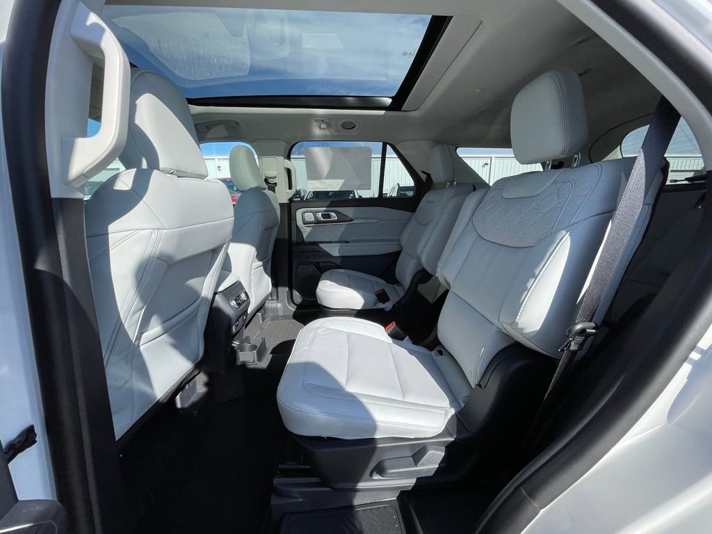 New 2026 Ford Explorer Platinum w/ LUX Leather Package image 19
