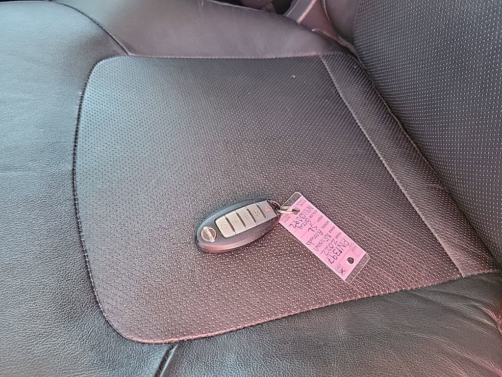 Used 2022 Nissan Armada SL image 22