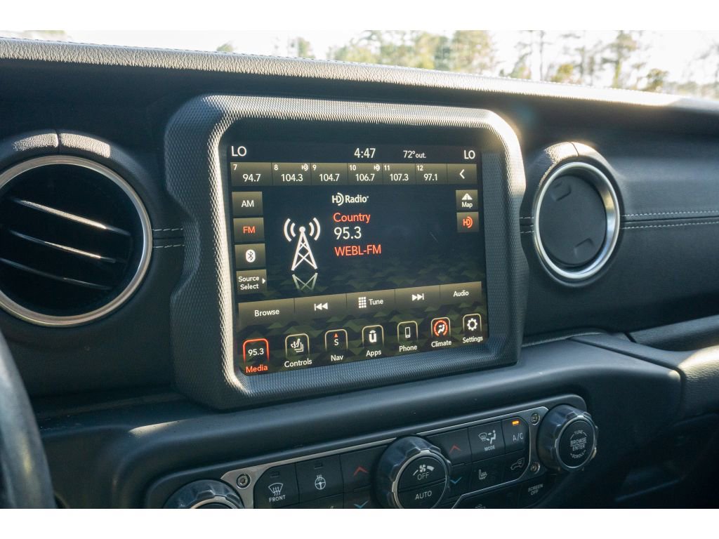 Used 2023 Jeep Wrangler Sahara w/ Cold Weather Group image 21