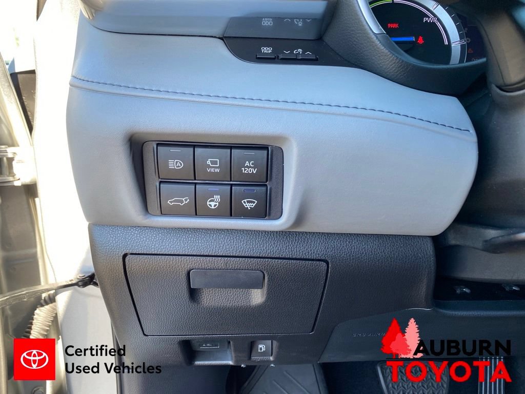 Certified 2021 Toyota Highlander Platinum AWD/4WD image 43