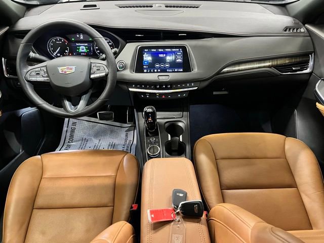 Used 2023 Cadillac XT4 Sport image 9