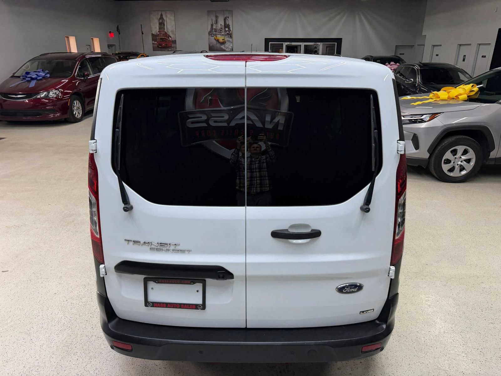 Used 2022 Ford Transit Connect XL image 11