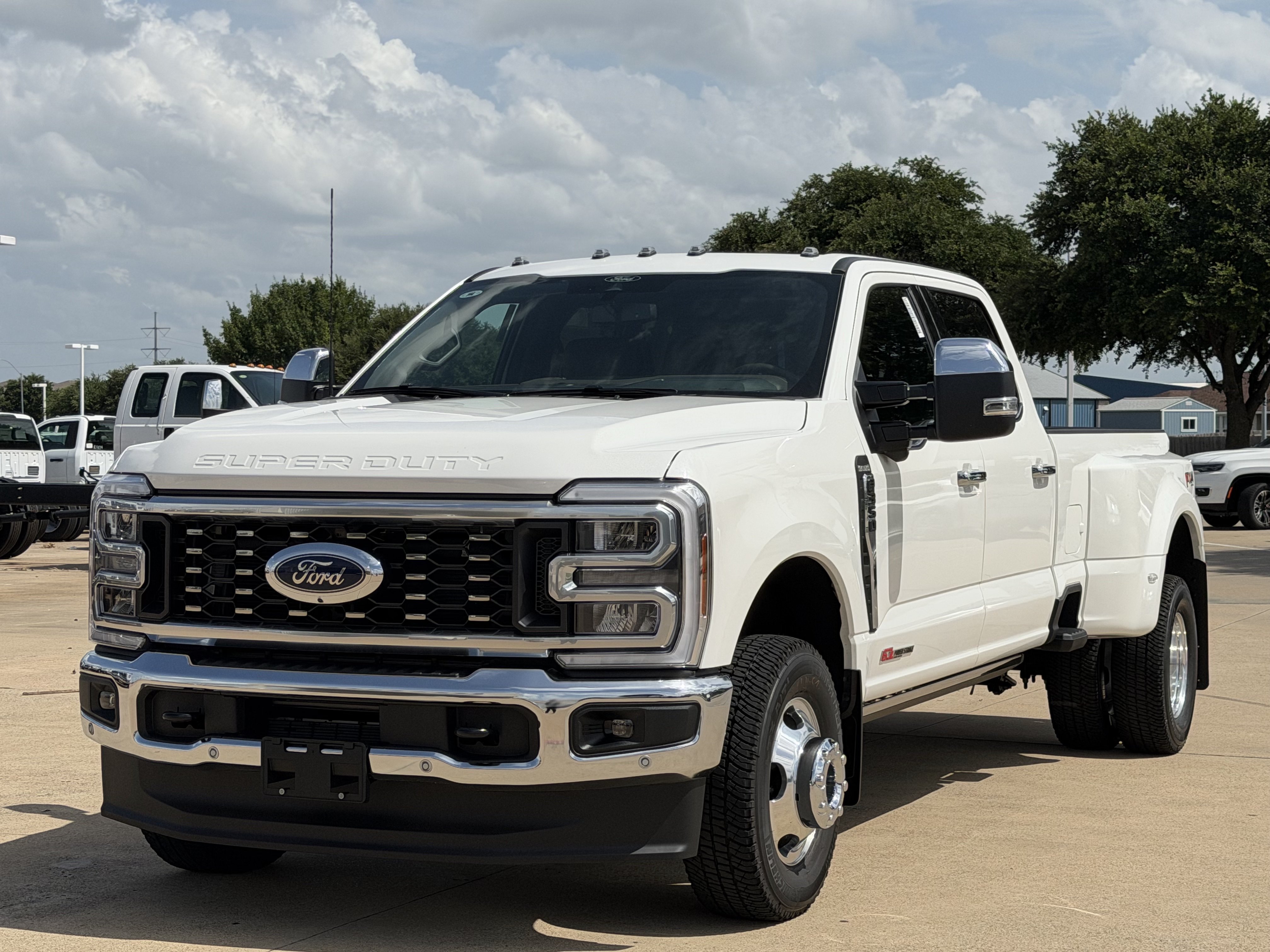 New 2026 Ford F350 King Ranch w/ Chrome Package AWD/4WD image 2