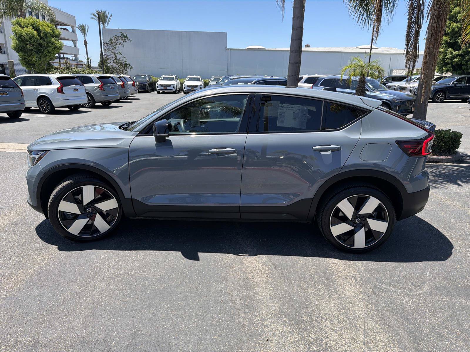 Certified 2023 Volvo C40 P8 Recharge Plus w/ Climate Package AWD/4WD image 8