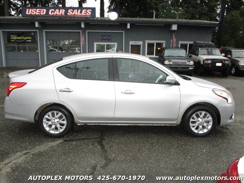 Used 2018 Nissan Versa SV w/ SV Special Edition Package FWD image 9