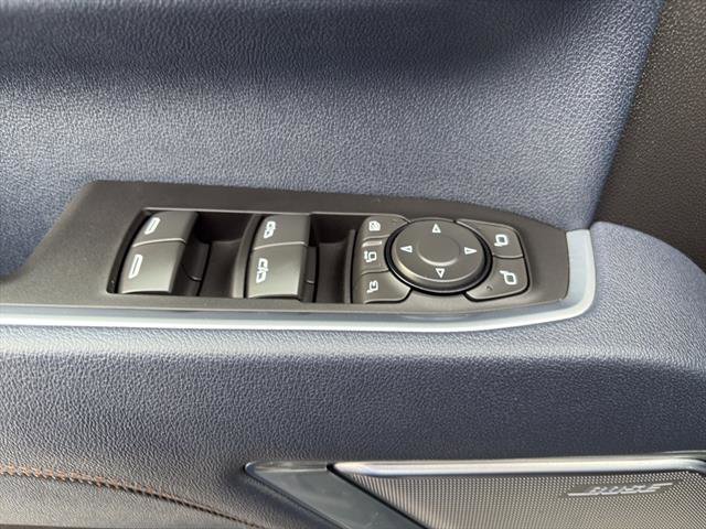 Used 2025 Chevrolet Silverado 3500 High Country w/ Technology Package image 8