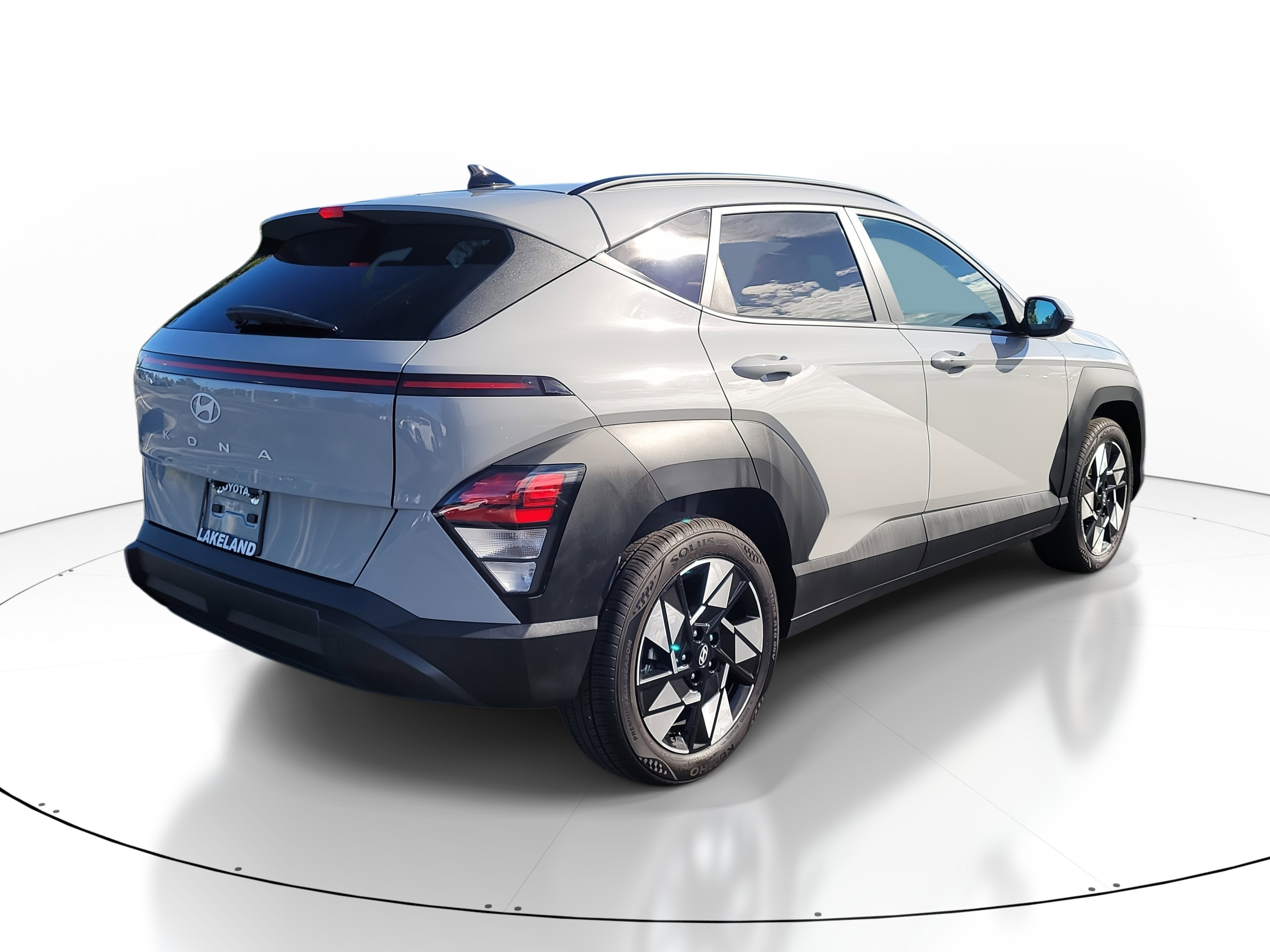Used 2025 Hyundai Kona SEL image 7