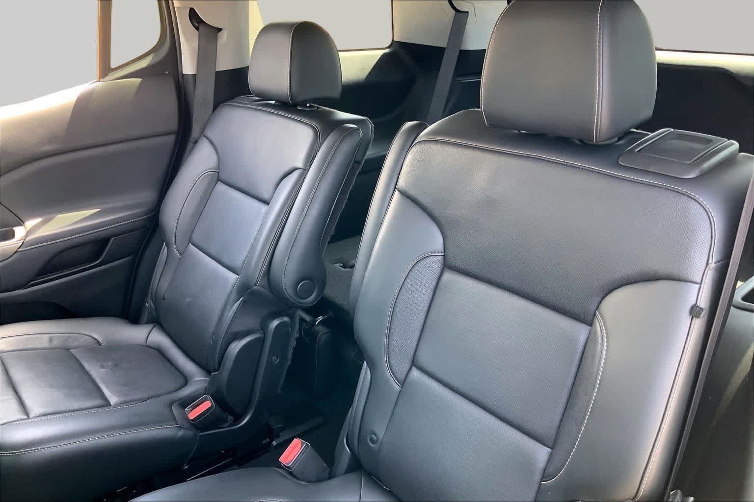 Used 2020 GMC Acadia SLT w/ Driver Alert Package II FWD image 20