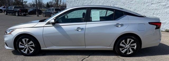 Used 2020 Nissan Altima 2.5 S FWD image 2
