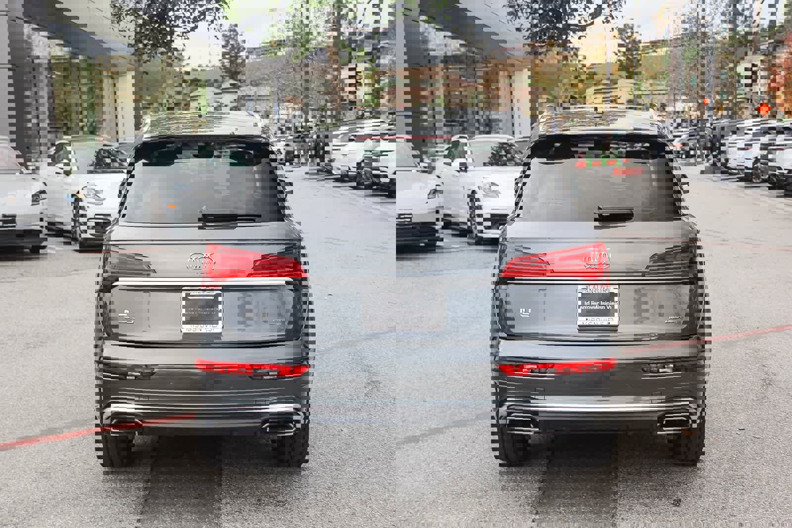 Used 2023 Audi Q5 2.0T Premium Plus w/ Premium Plus Package image 5