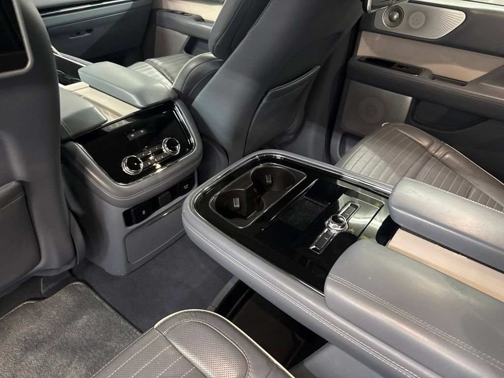 Used 2020 Lincoln Navigator L Black Label AWD/4WD image 18