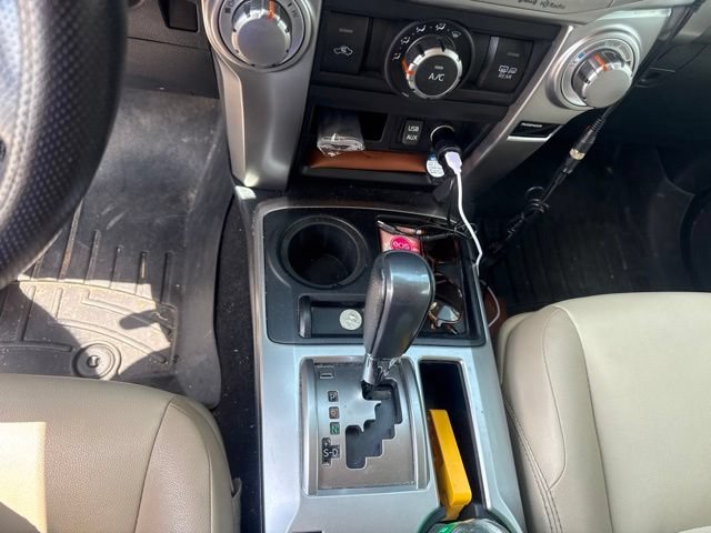 Used 2017 Toyota 4Runner SR5 Premium RWD image 28