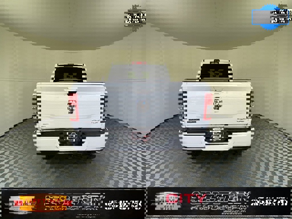 Used 2024 RAM 2500 Big Horn w/ Sport Appearance Package image 6