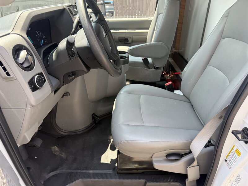 Used 2025 Ford E-450 and Econoline 450 Super Duty w/ Power Equipment Group RWD image 20