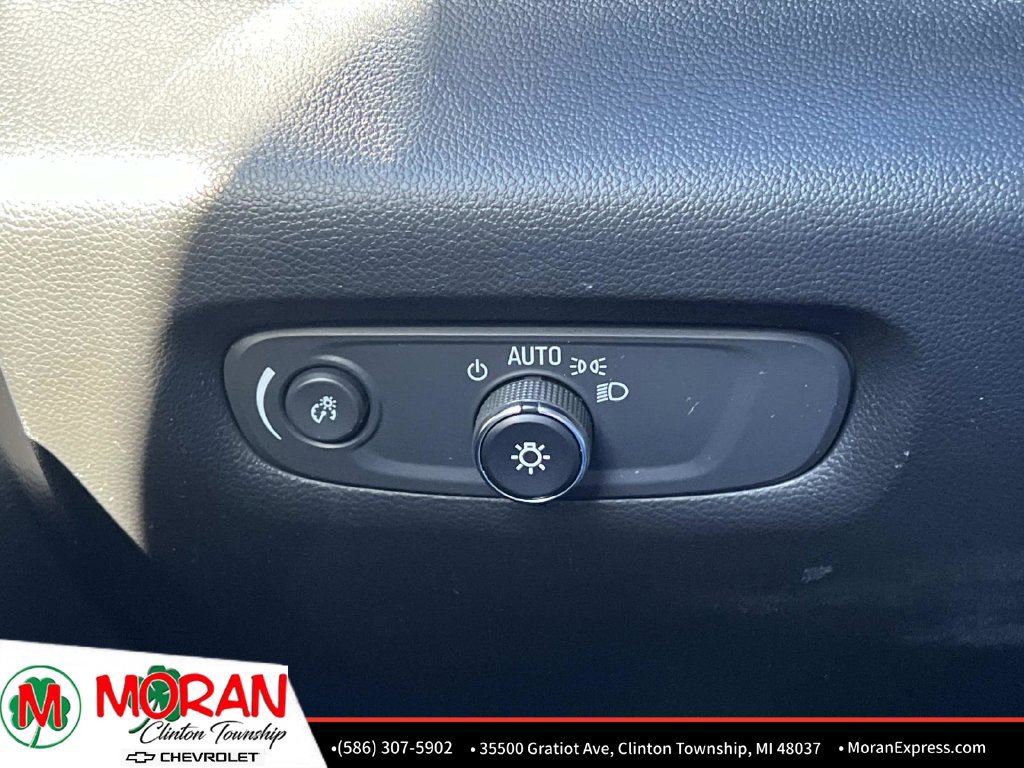 Certified 2023 Chevrolet Traverse LT FWD image 29