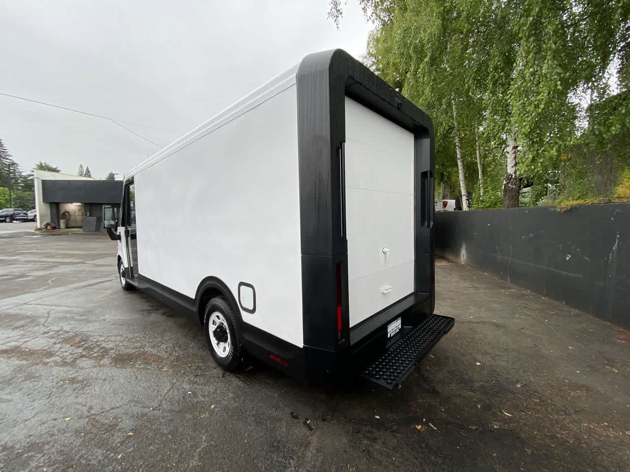 Used 2023 Chevrolet Brightdrop 600 w/ Active Safety Package 2 AWD/4WD image 4