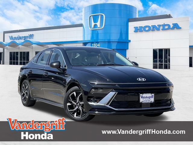 Used 2025 Hyundai Sonata SEL FWD image 1