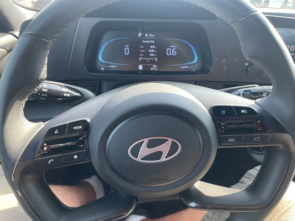 Used 2025 Hyundai Elantra Sport w/ Cargo Package FWD image 23