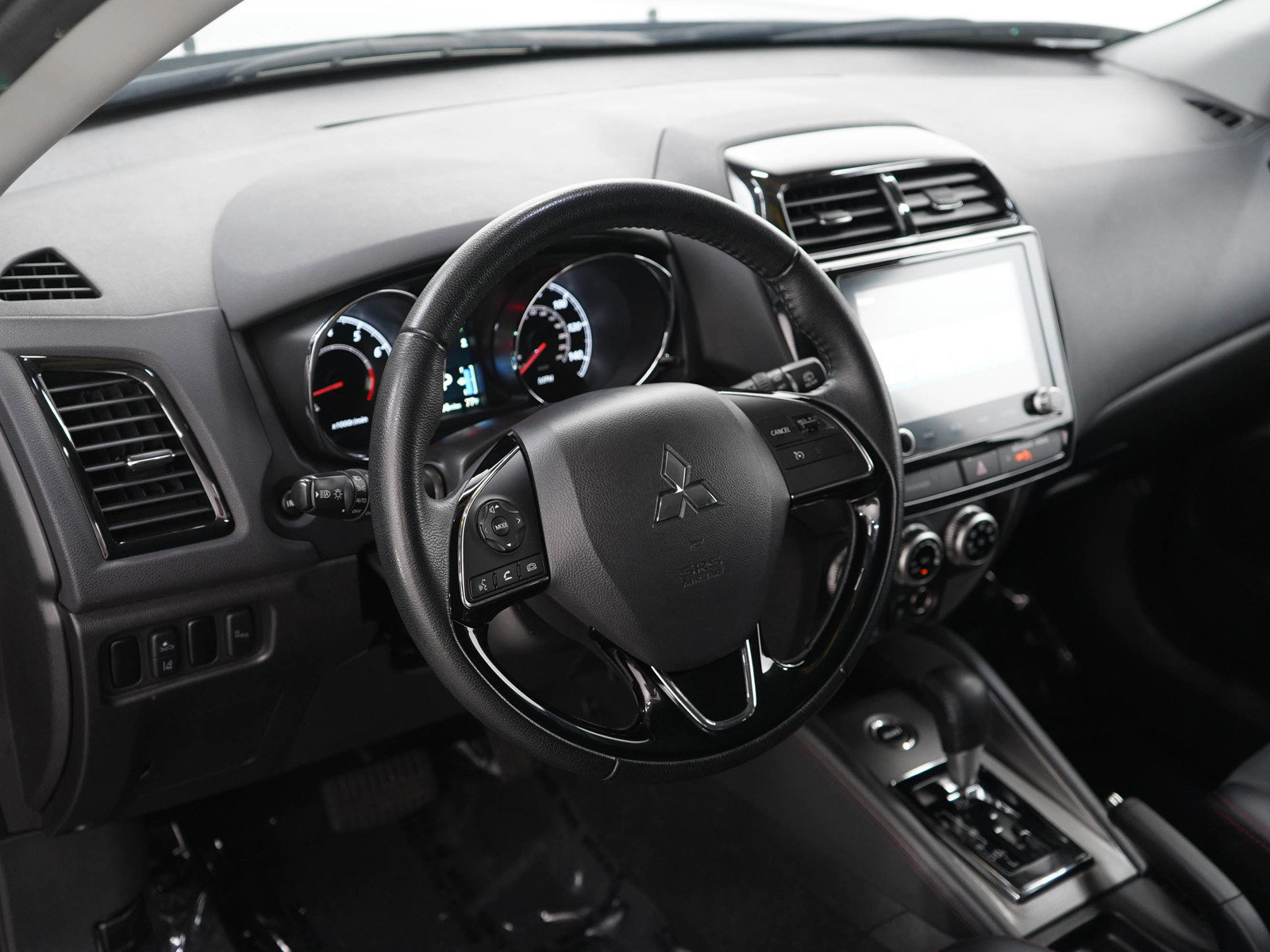 Used 2024 Mitsubishi Outlander Sport SE AWD/4WD image 20