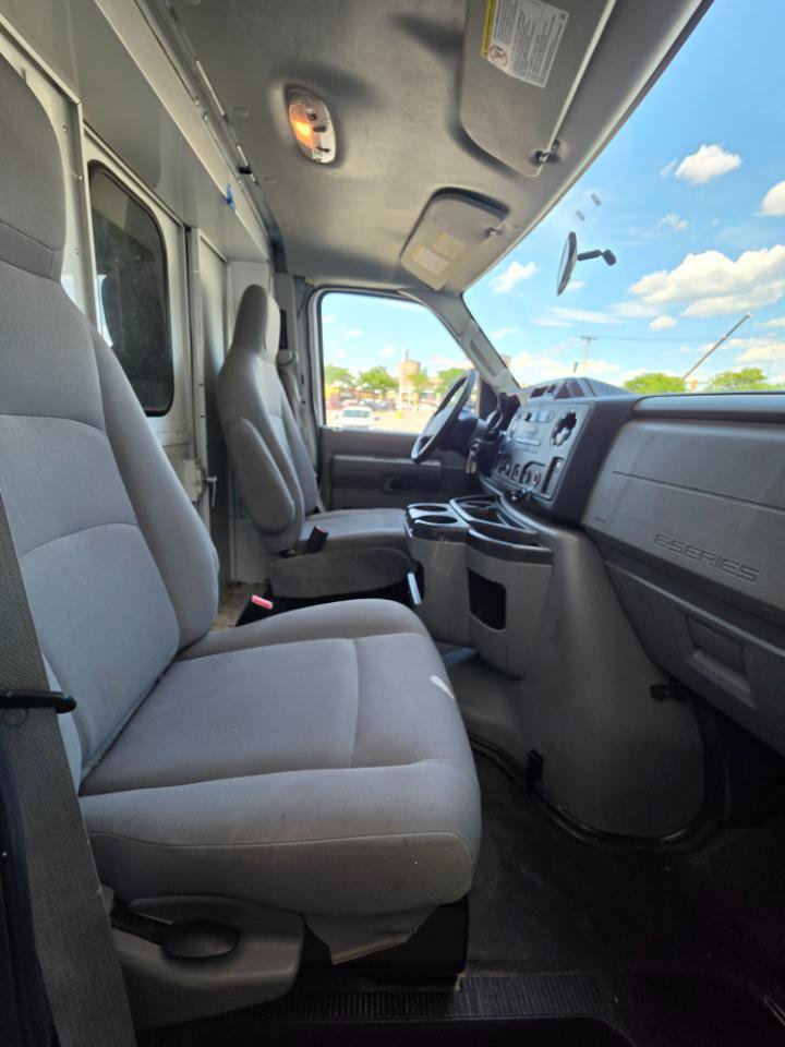 Used 2014 Ford E-350 and Econoline 350 Super Duty w/ Power Windows & Locks Group RWD image 12