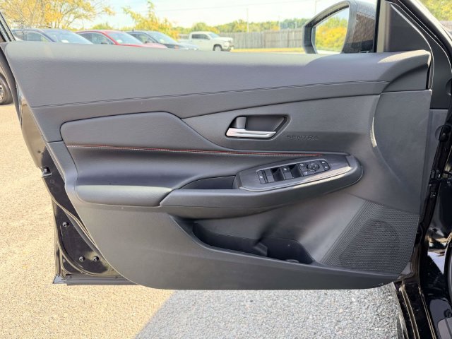 New 2027 Nissan Sentra SR w/ Floor Mat Package FWD image 14