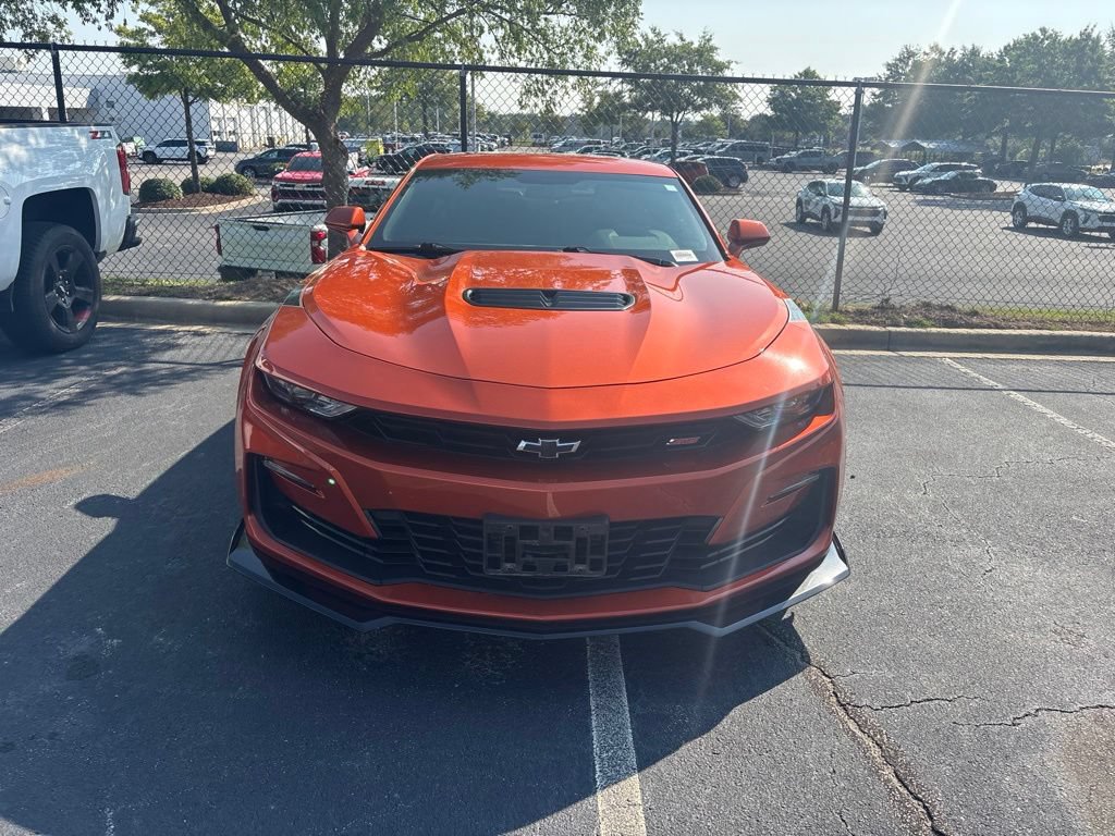 Used 2023 Chevrolet Camaro SS w/ Design Package 3 RWD image 5