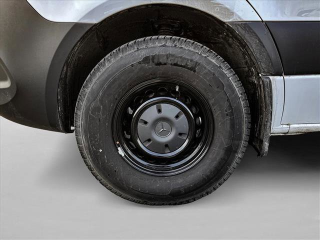 Used 2025 Mercedes-Benz Sprinter 2500 image 23