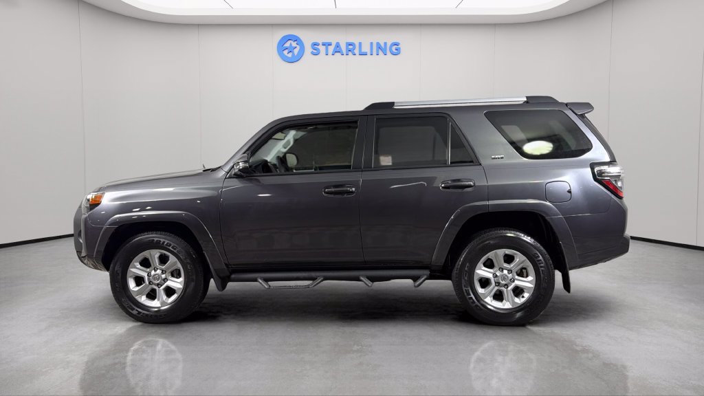 Used 2022 Toyota 4Runner SR5 Premium w/ Moonroof Package RWD image 3