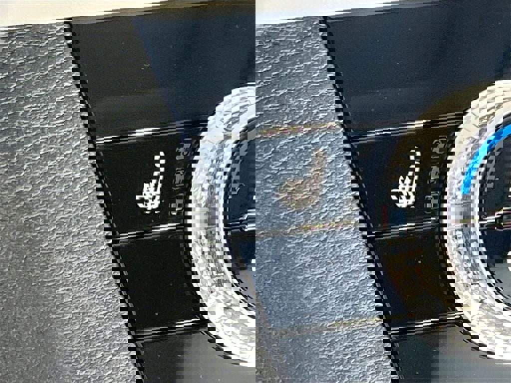 New 2025 Mitsubishi Outlander SEL image 23