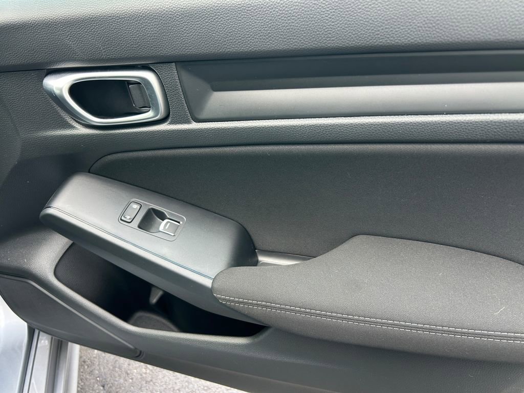 Used 2023 Honda Civic Sport image 19