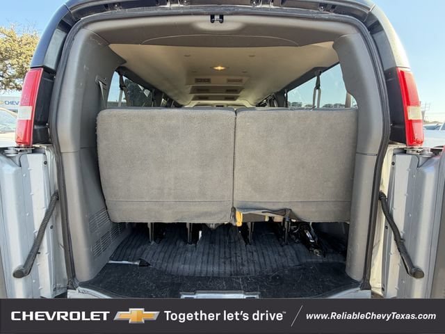 Used 2019 Chevrolet Express 3500 LS RWD image 29